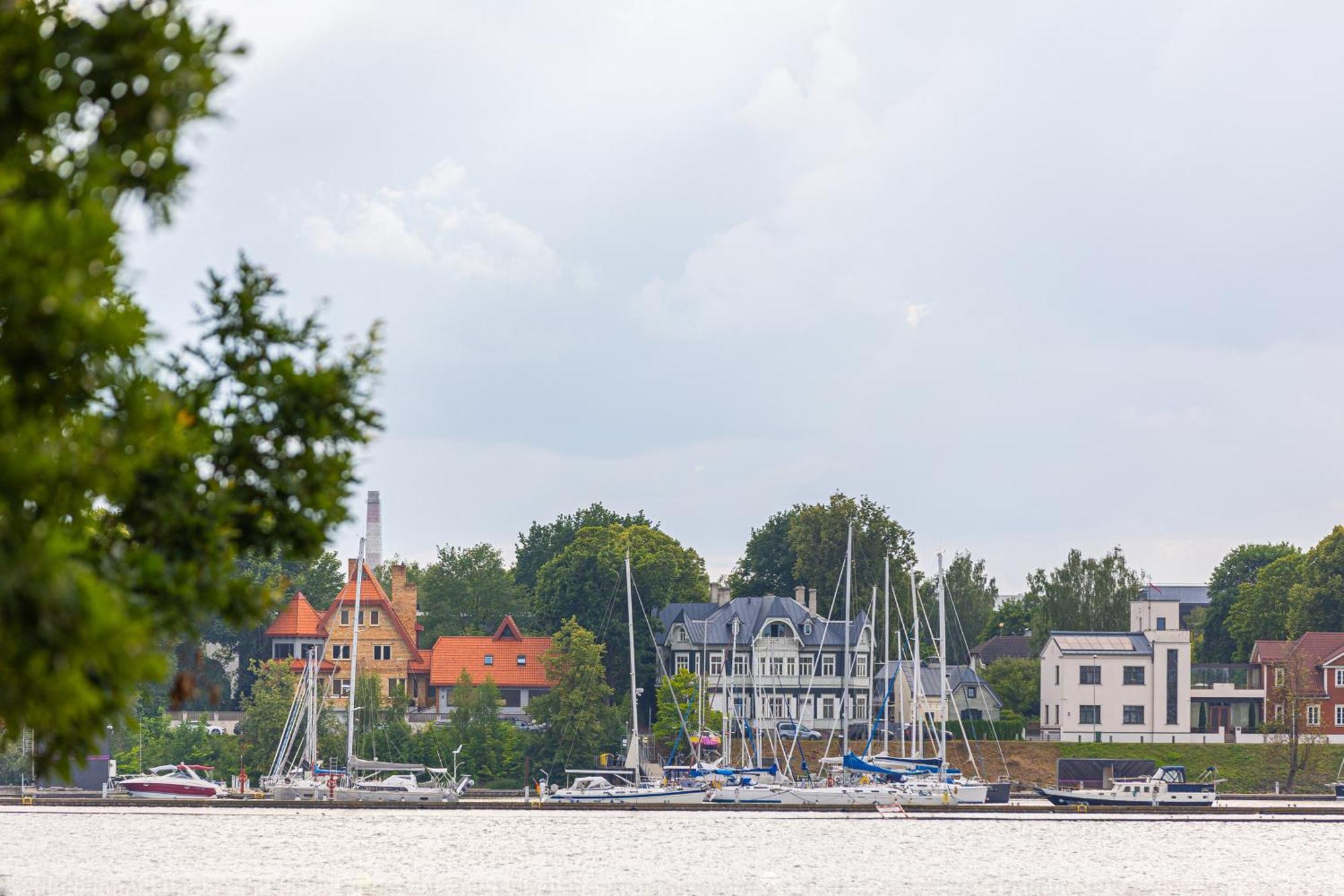 Royal Suites Whith Free Parking Riga Eksteriør billede