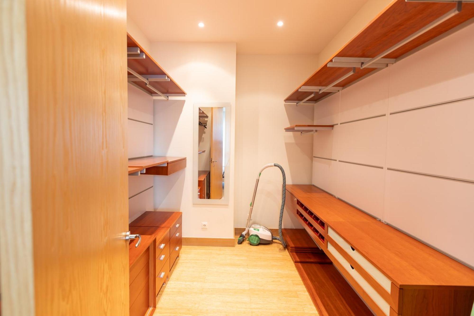 Royal Suites Whith Free Parking Riga Eksteriør billede